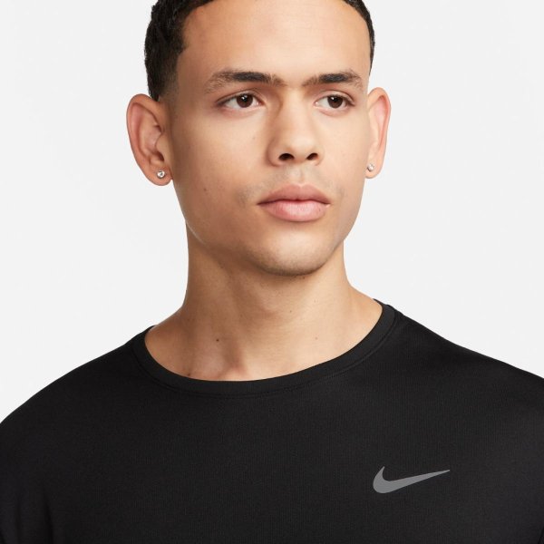 Мужская футболка NIKE MILER DRI-FIT UV SHORT-SLEEVE RUNNING TOP