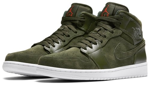 Кроссовки для баскетбола Nike AIR JORDAN 1 MID