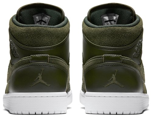 Кроссовки для баскетбола Nike AIR JORDAN 1 MID