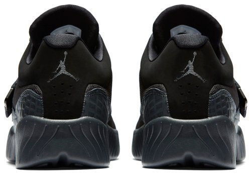Кроссовки для баскетбола Nike JORDAN J23