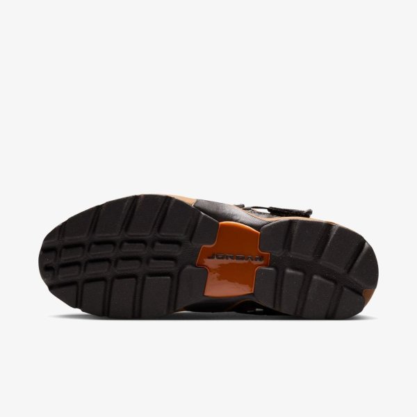 Жіночі кросівки JORDAN TRUNNER LX