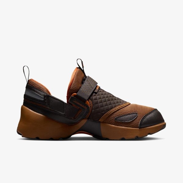 Жіночі кросівки JORDAN TRUNNER LX