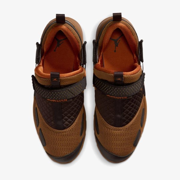 Жіночі кросівки JORDAN TRUNNER LX