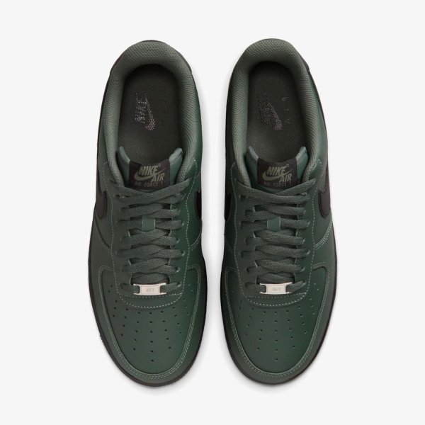 Чоловічі кросівки NIKE AIR FORCE 1 '07