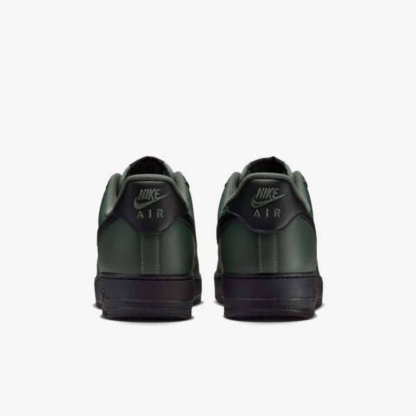Чоловічі кросівки NIKE AIR FORCE 1 '07