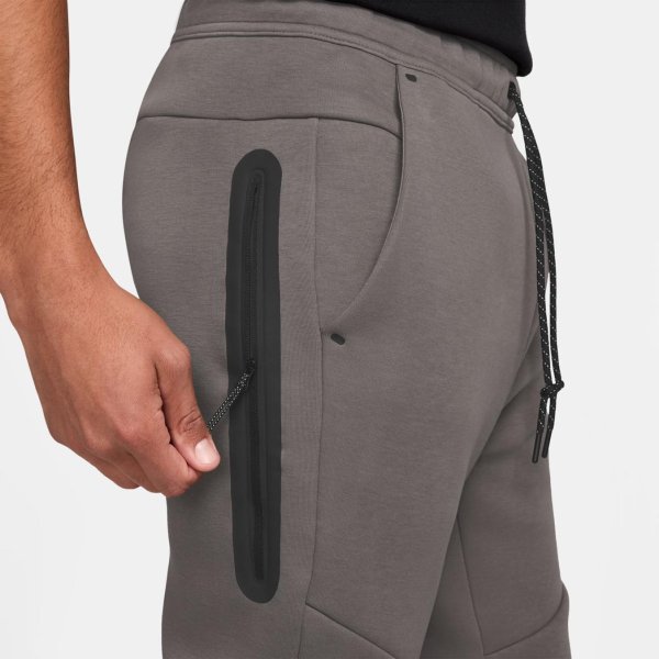 Чоловічі штани NIKE M NK TCH FLC JGGR