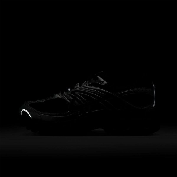 Жіночі кросівки NIKE WMNS AIR MAX MOTO 2K BLACK / METALLIC SILVER