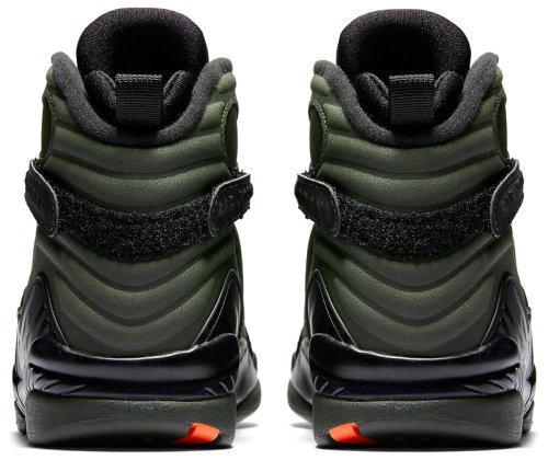 Кроссовки для баскетбола Nike AIR JORDAN 8 RETRO