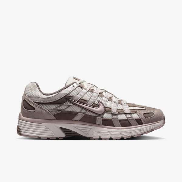 Жіночі кросівки NIKE P-6000
