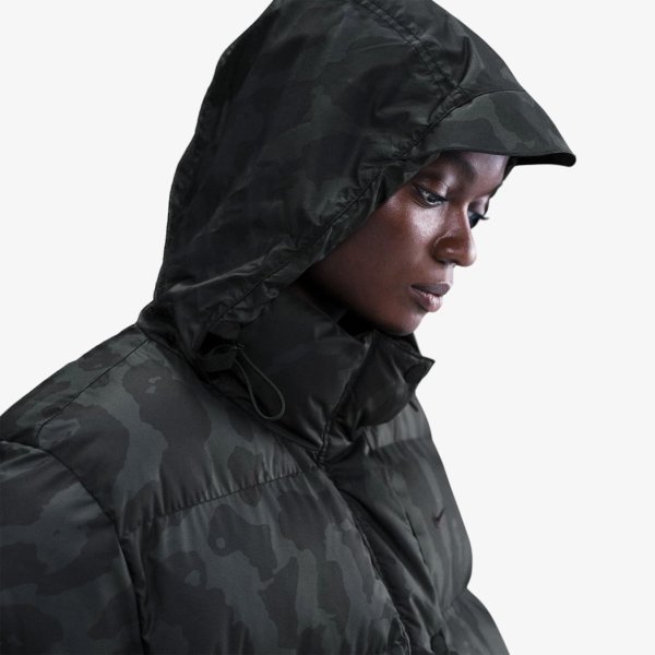 Женская куртка NIKE SPORTSWEAR THERMA-FIT