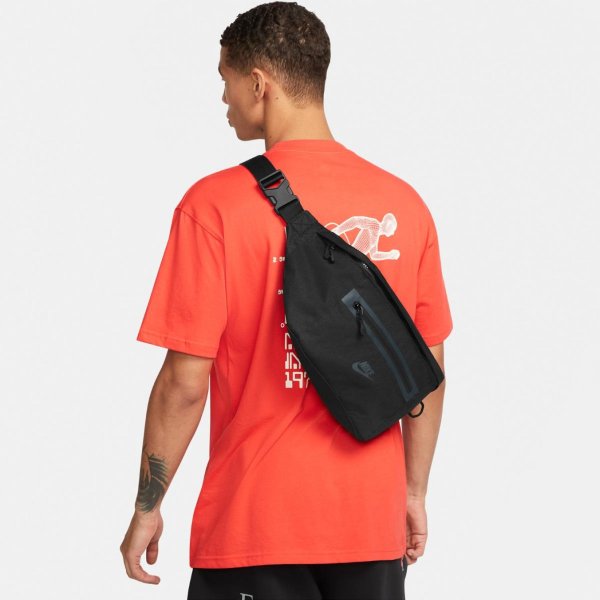 Сумка на пояс NIKE ELMNTL PRM WAISTPACK