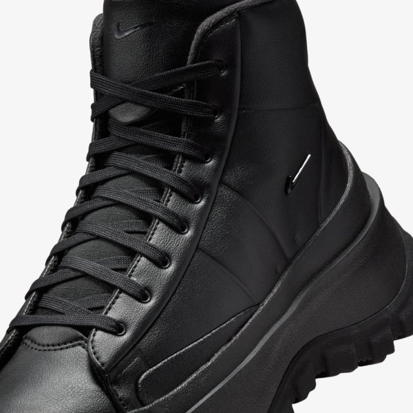 Женские ботинки NIKE WMNS BLAZER ROAM MID TRIPLE BLACK