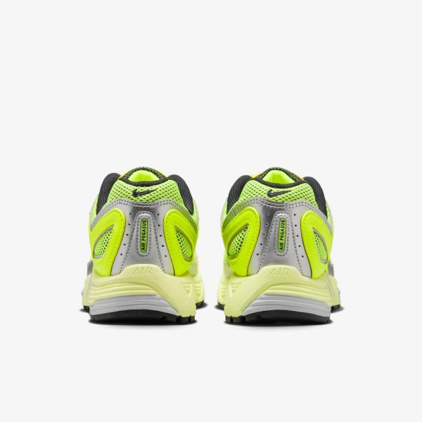 Женские кроссовки NIKE AIR PEGASUS 2005