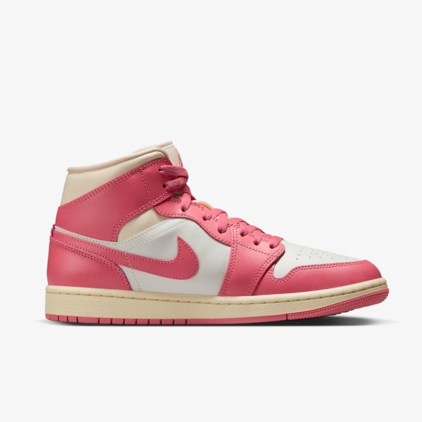 Жіночі кросівки AIR JORDAN 1 WMNS MID GUAVA ICE