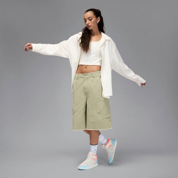 Жіночі кросівки WMNS AIR JORDAN 1 MID