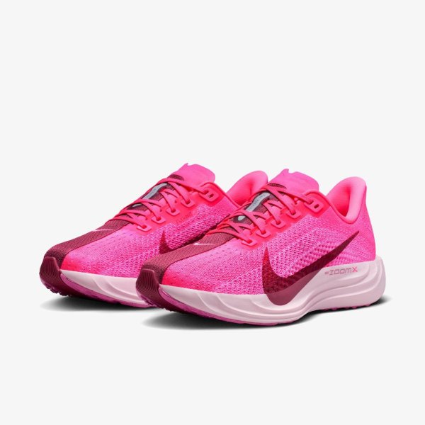 Жіночі кросівки NIKE W PEGASUS PLUS