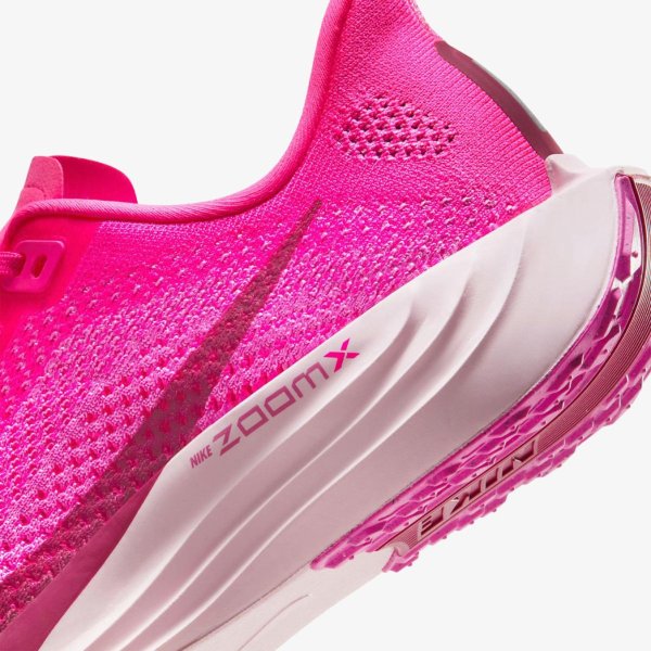 Жіночі кросівки NIKE W PEGASUS PLUS