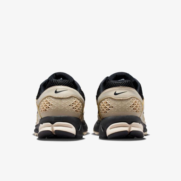 Мужские кроссовки NIKE ZOOM VOMERO 5 BLACK / CREAM