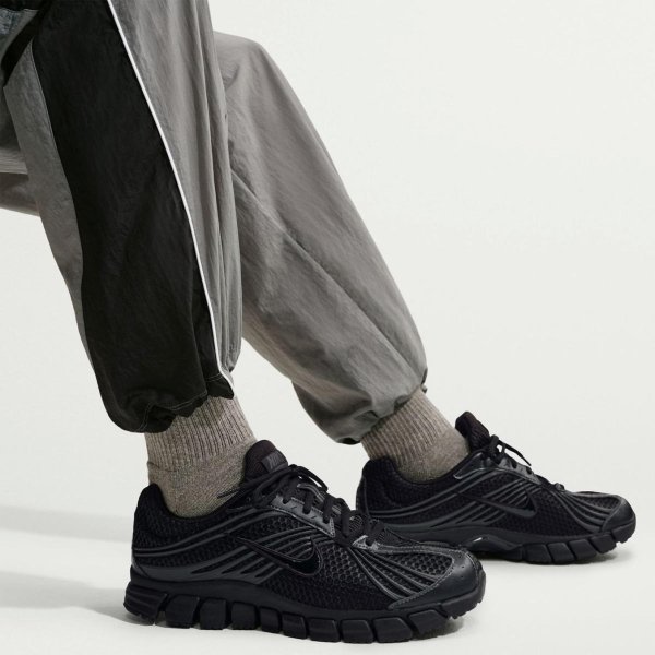 Чоловічі кросівки NIKE ZOOM SKYLON 11
