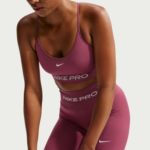 Жіночий топ NIKE PRO SEAMLESS LIGHT-SUPPORT PADDED SPORTS BRA