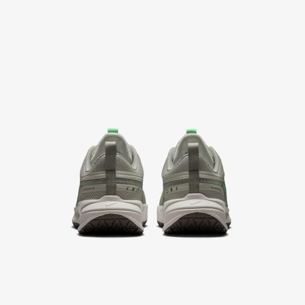 Дитячі кросівки NIKE STAR RUNNER UTILITY RUNNING SHOES (GS)