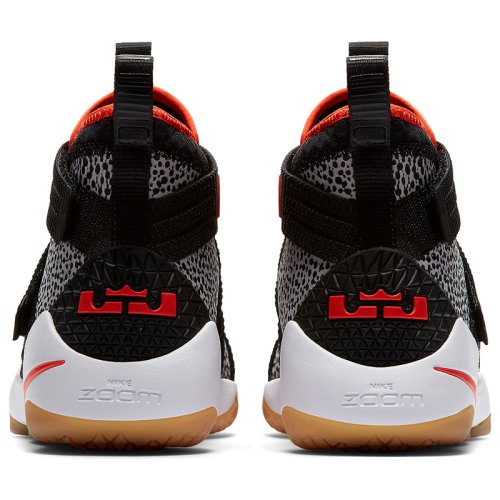 Кроссовки для баскетбола Nike LEBRON SOLDIER XI SFG