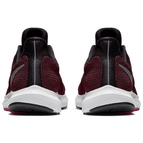 Кроссовки для бега Nike QUEST