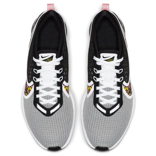 Кроссовки для бега Nike WMNS ZOOM STRIKE 2 SE