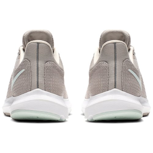 Кроссовки для бега Nike WMNS QUEST
