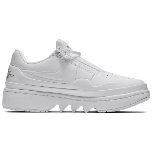 Кроссовки NIKE W AIR JORDAN 1 JESTER XX LOW