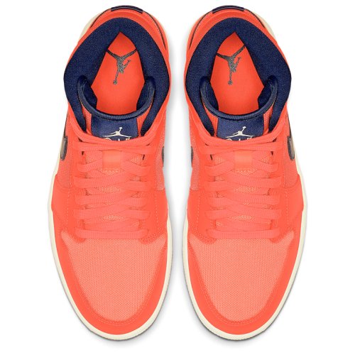 Кросівки NIKE WMNS AIR JORDAN 1 MID