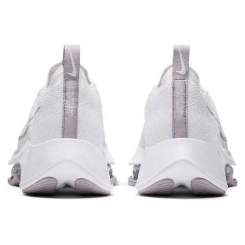 Кросівки NIKE W NIKE AIR ZOOM TEMPO NEXT% FK