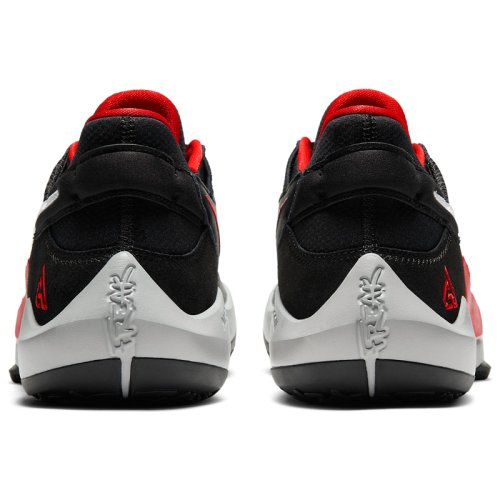 Кроссовки NIKE ZOOM FREAK 2