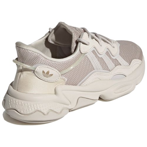 Кроссовки Adidas OZWEEGO