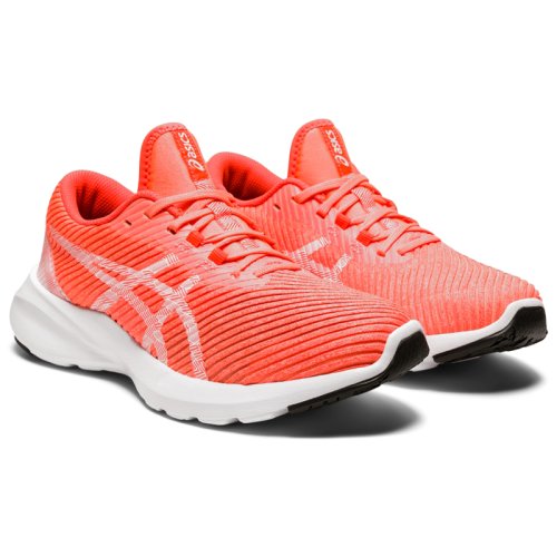 Кросівки ASICS Versablast
