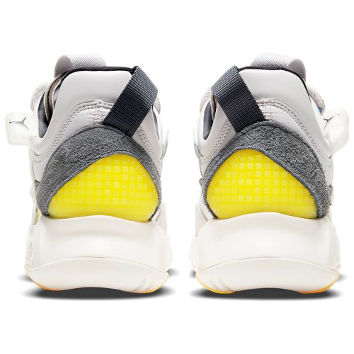 Кросівки NIKE WMNS JORDAN MA2