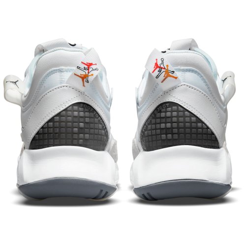 Кросівки NIKE JORDAN MA2