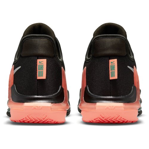 Кросівки NIKE LeBron WITNESS VI