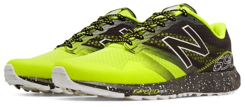 Кроссовки для бега New Balance MT690