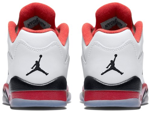 Кроссовки для баскетбола NIKE AIR JORDAN 5 RETRO LOW BG