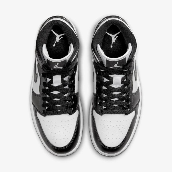 Жіночі кросівки WMNS AIR JORDAN 1 MID