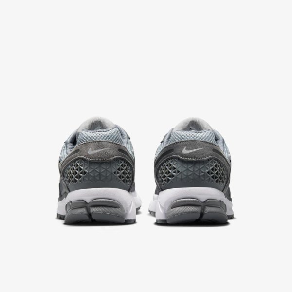 Чоловічі кросівки NIKE ZOOM VOMERO 5