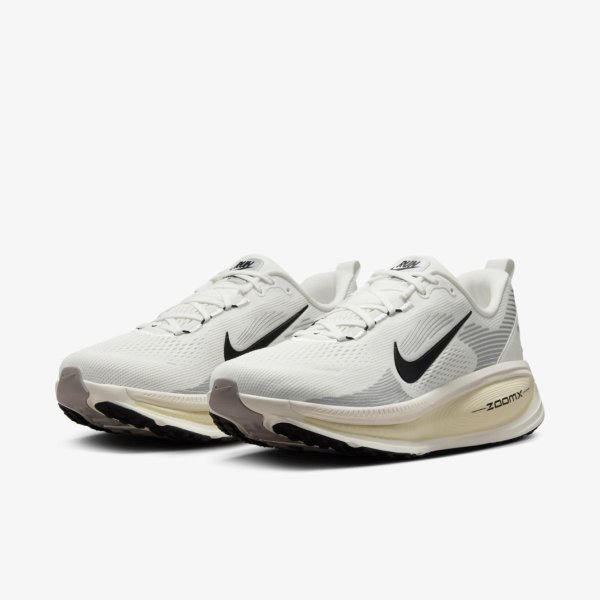 Чоловічі кросівки NIKE VOMERO 18 COCONUT MILK