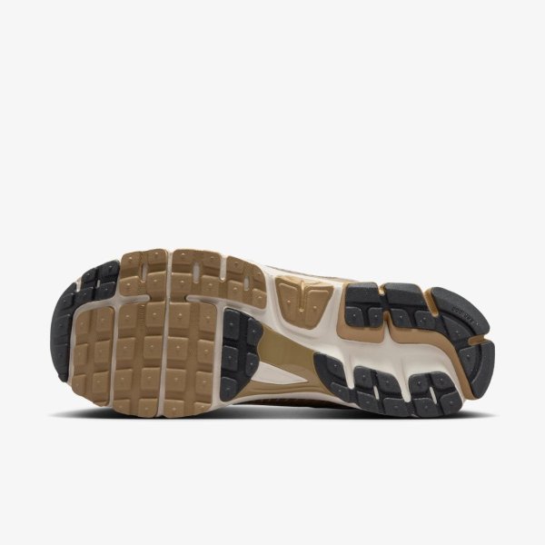 Чоловічі кросівки NIKE ZOOM VOMERO 5 MS