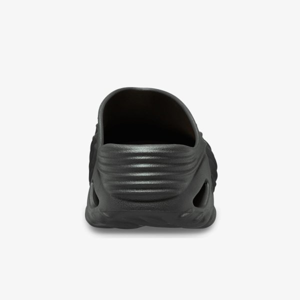 Тапочки CROCS ECHO WAVE BLACK SAND