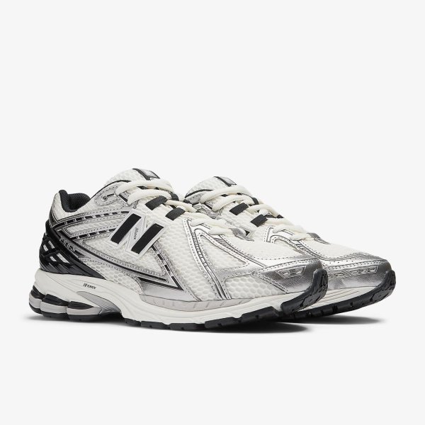 Кросівки NEW BALANCE 1906 SILVER METALLIC / BLACK