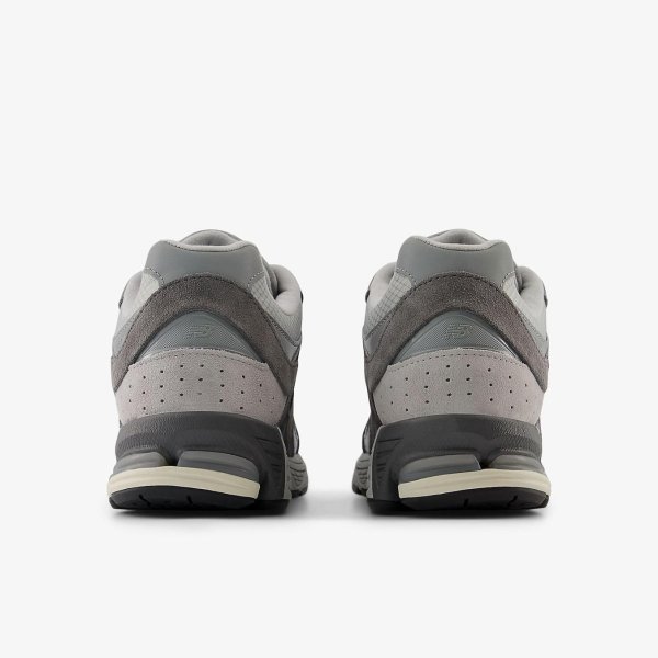 Чоловічі кросівки NEW BALANCE 2002 RIPSTOP GREY