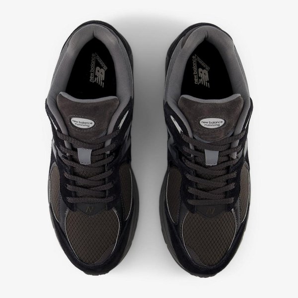 Кросівки NEW BALANCE 2002 RIPSTOP BLACK