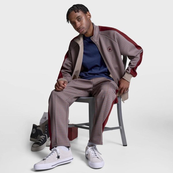 Чоловіча толстовка CONVERSE MENS JACKET RETRO CHUCK TRACK JACKET AOP KNIT